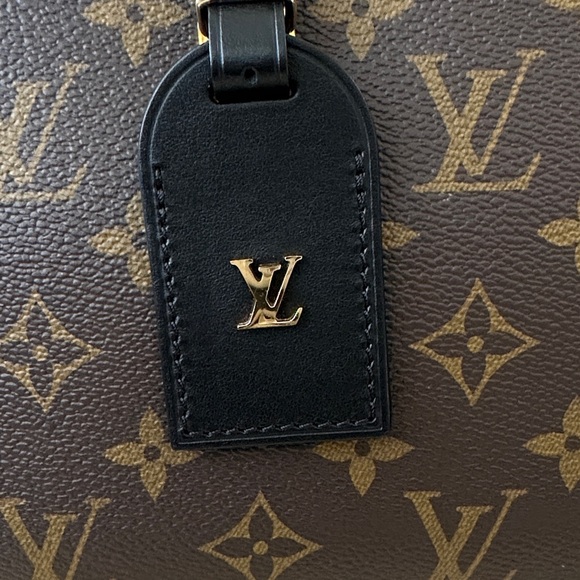 Louis Vuitton Odeon PM black monogram and gold hardware shoulder bag - Picture 2 of 11